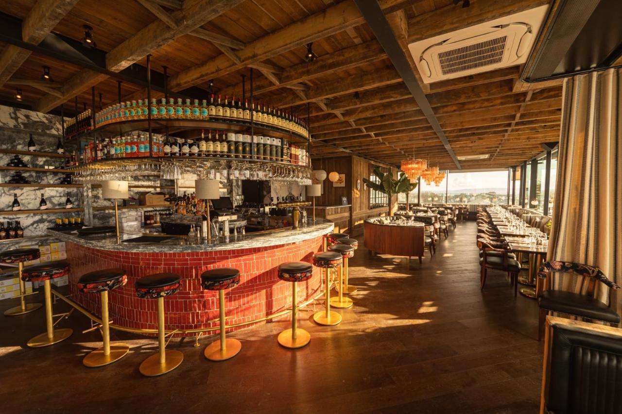 The Dean Galway Hotel ภายนอก รูปภาพ