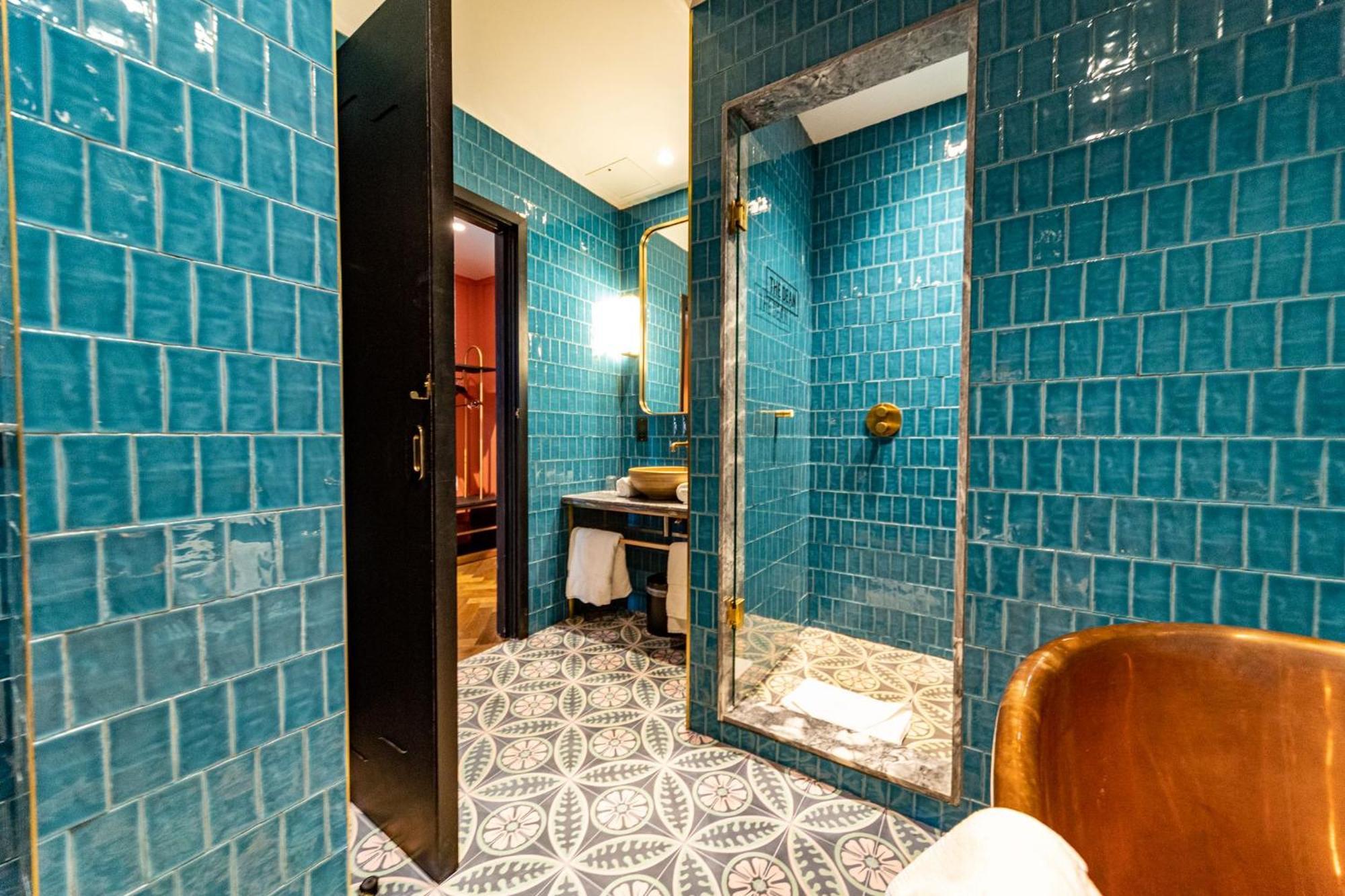 The Dean Galway Hotel ภายนอก รูปภาพ